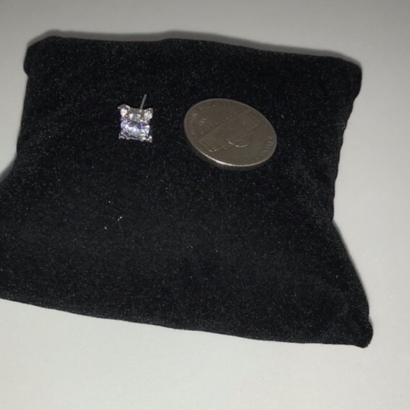 1ct Solitaire Studs - Picture 12 of 14